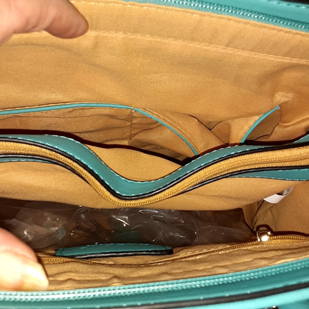 Purses - Picture 3 of 5
